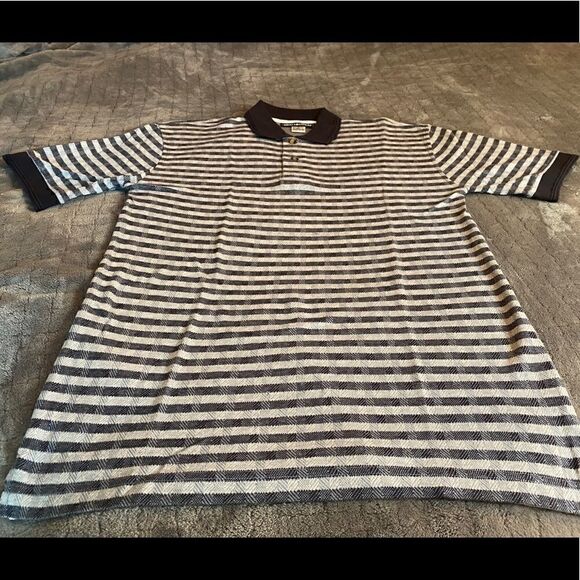 Van Heusen NWT men’s polo - Picture 2 of 3